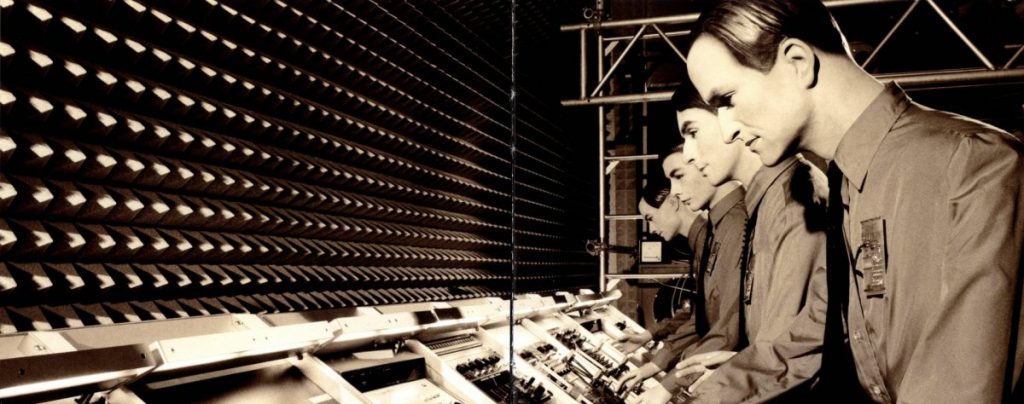 Kraftwerk em encarte do disco Computer World