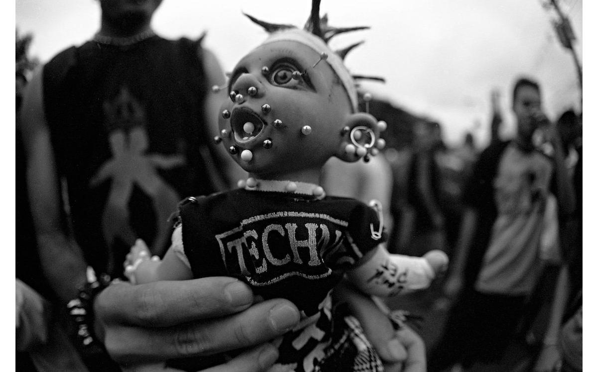 boneca techno