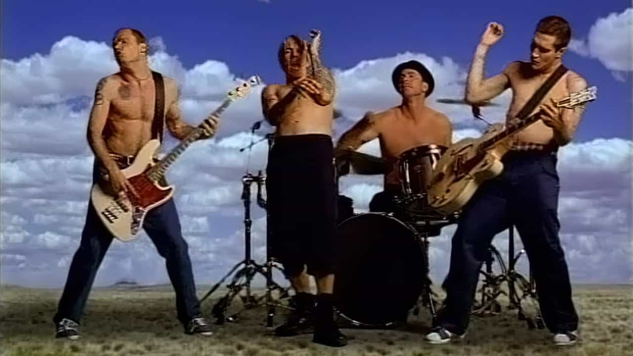 Californication clipe da banda Red Hot Chilli Peppers inspira game
