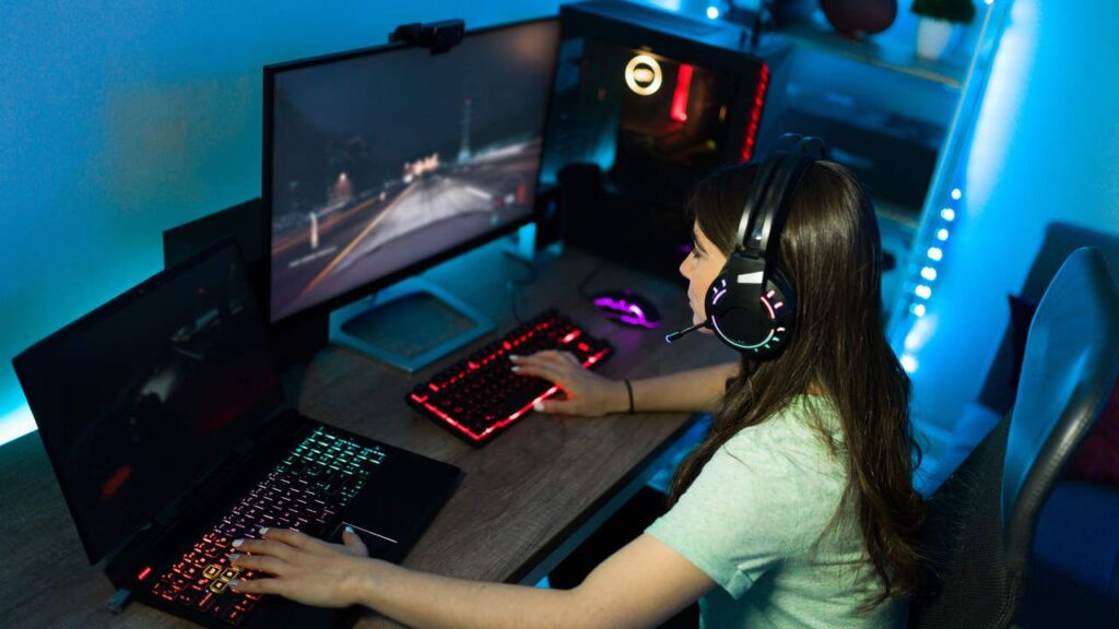 garota jogando videogame