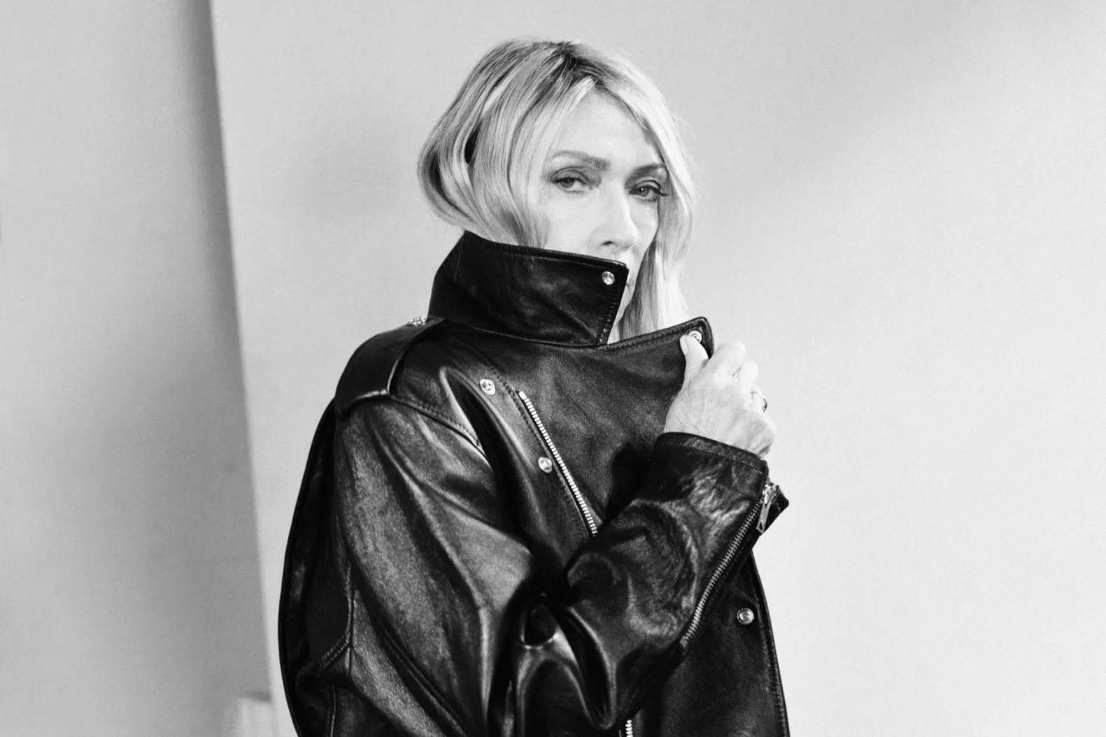 Ruídos, distorções e trap: Kim Gordon segue atual em 2º álbum