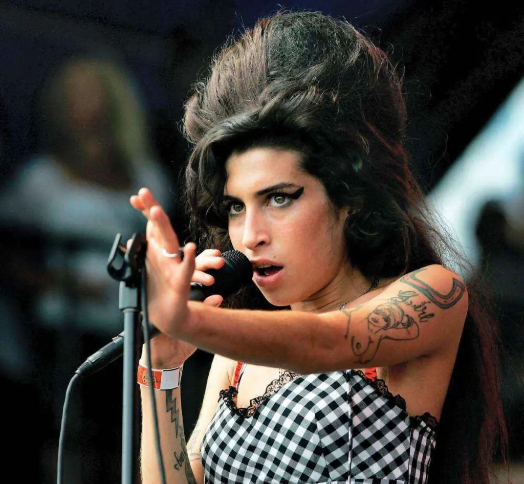 Amy Winehouse ou Lady Gaga?