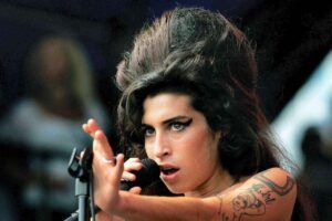Amy Winehouse ou Lady Gaga?