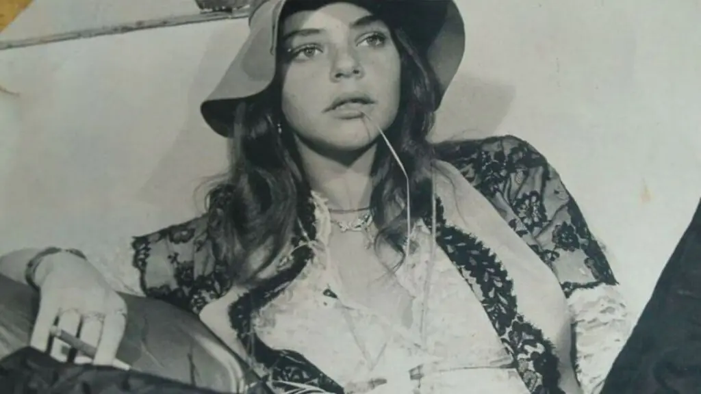 Angela Ro Ro