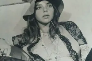 Angela Ro Ro