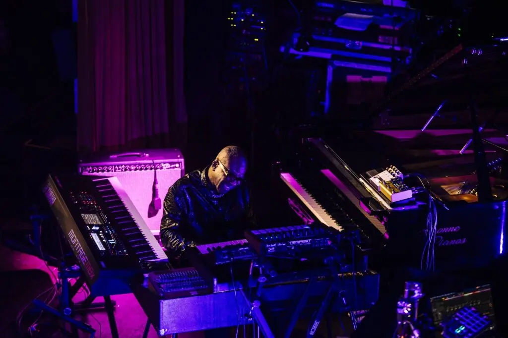 Jeff Mills - Tomorrow Comes The Harvest