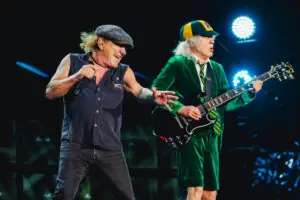 Brain Johnson e Angus Young em show do AC/DC no Morumbis (@mrossifoto)